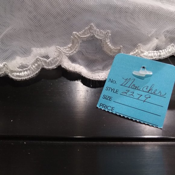 NEW! Wrap/Scarf Formal 86" Length Mon Cheri 2279 - Picture 2 of 6